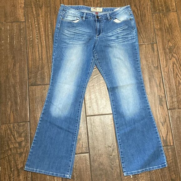 VTG, Leí  Jeans Blue Flare & Wide Leg Denim Junior Size 15 - Picture 4 of 12